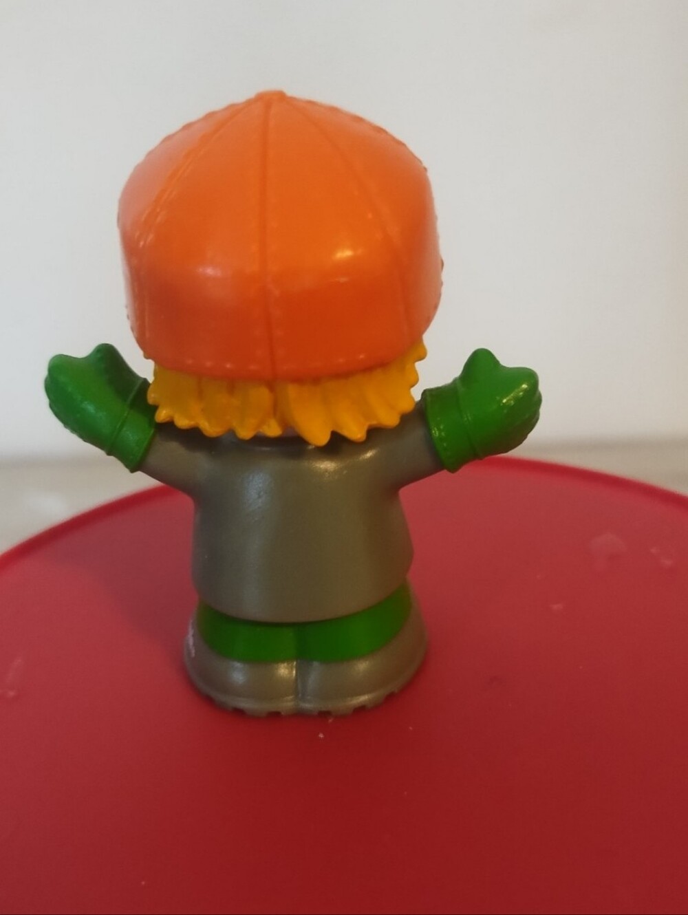Fisher Price Little People Trash Man Recycling Worker Man Garbage Truck - Picture 3 of 8